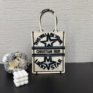 DIOR  豎版tote琴譜包