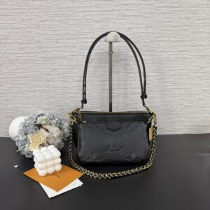LOUISVUITTON 四合一麻將包 Multi Pochette Accessories