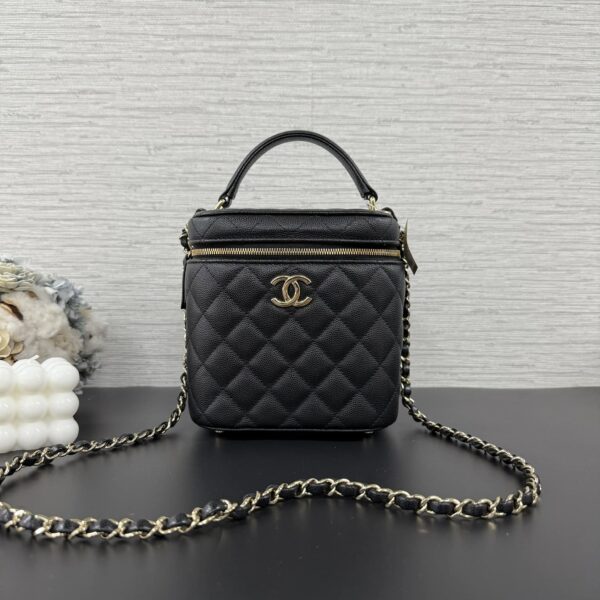 CHANEL 荔枝牛手柄盒子包