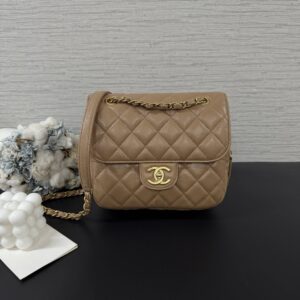 CHANEL 荔枝奶茶大方胖