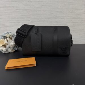 LOUIS VUITTON City Keepall27(23692)