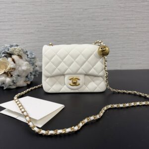 CHANEL 全新金球方胖(23568)