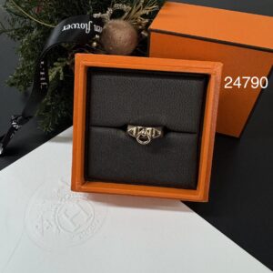HERMES 全新Collier de chien玫金戒指(24790)