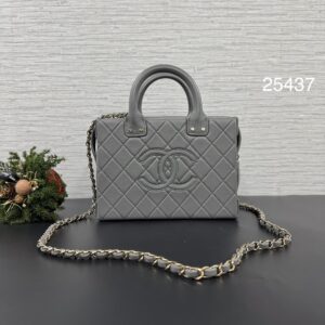 CHANEL 22B復古雙Ｃ盒子包(25437)