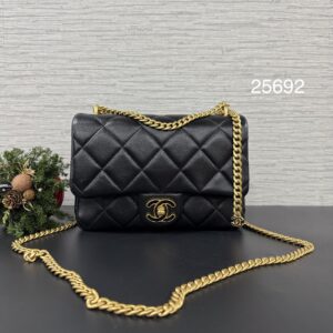 CHANEL 22P琺琅釦口蓋包(25692)