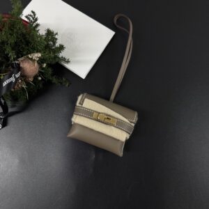 Hermès  全新kellyfestival耳機包 象灰金