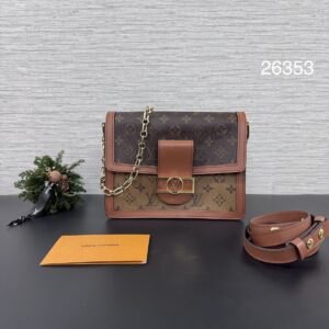 LOUIS VUITTON Dauphine MM(26353)
