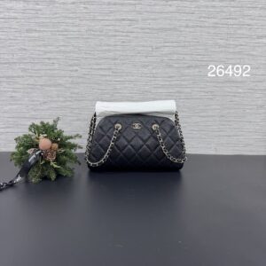 CHANEL 全新mini荔枝保齡球黑金(26492)