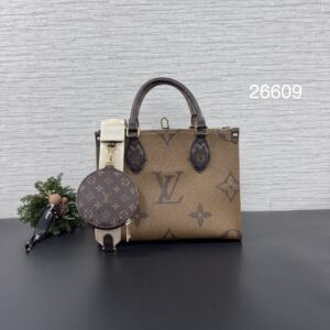LOUIS VUITTON on the goPM寬背帶(26609)