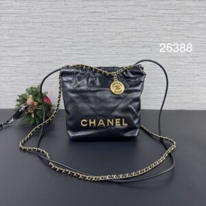 CHANEL 新版22bag mini 黑金
(26388)