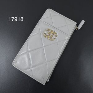 CHANEL 經典19灰金拉鍊手機包兼長夾(17918)