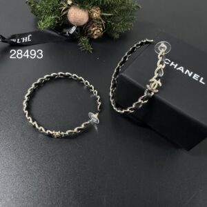 CHANEL 雙 C 皮穿鏈大耳環(28493)