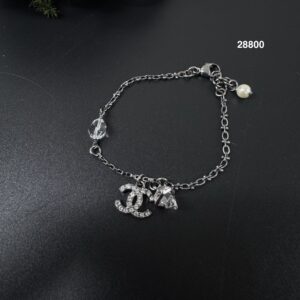 CHANEL 水鑽雙c垂墜水晶銀手鍊(28800)