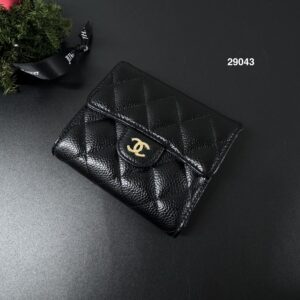 Chanel 荔黑金經典三折短夾(29043)