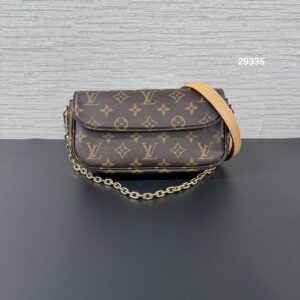LOUIS VUITTON Wallet on Chain Ivy(29335)
