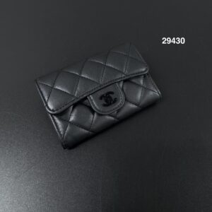 Chanel SO BLACL經典口蓋卡片夾(29430)