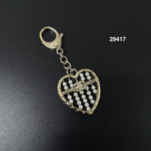 CHANEL 25A 雙C水鑽串珠心形算盤吊飾鑰匙圈(29417)